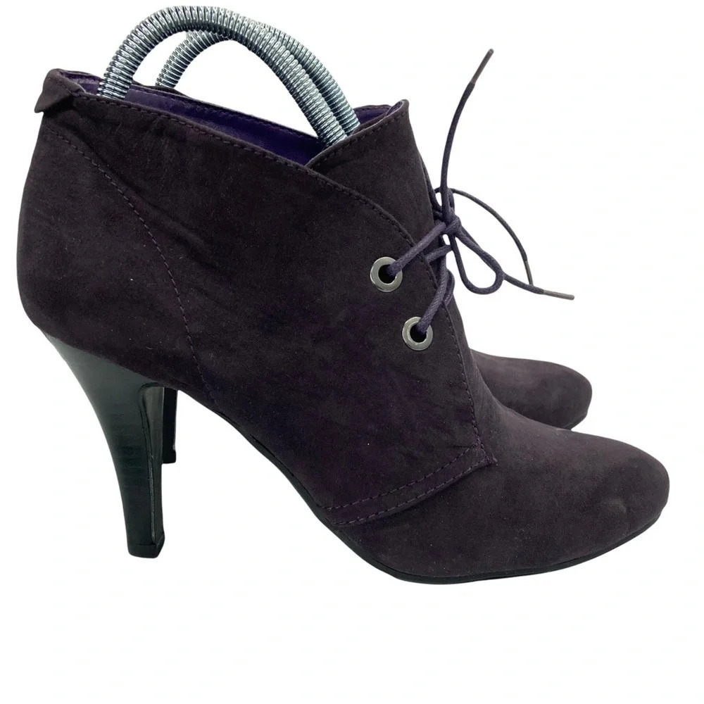 Victor "Paris" Purple Heel Bootie  Sz: 9.5M